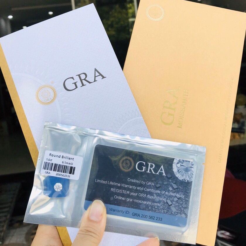 Các thông tin trên giấy kiểm định kim cương GRA