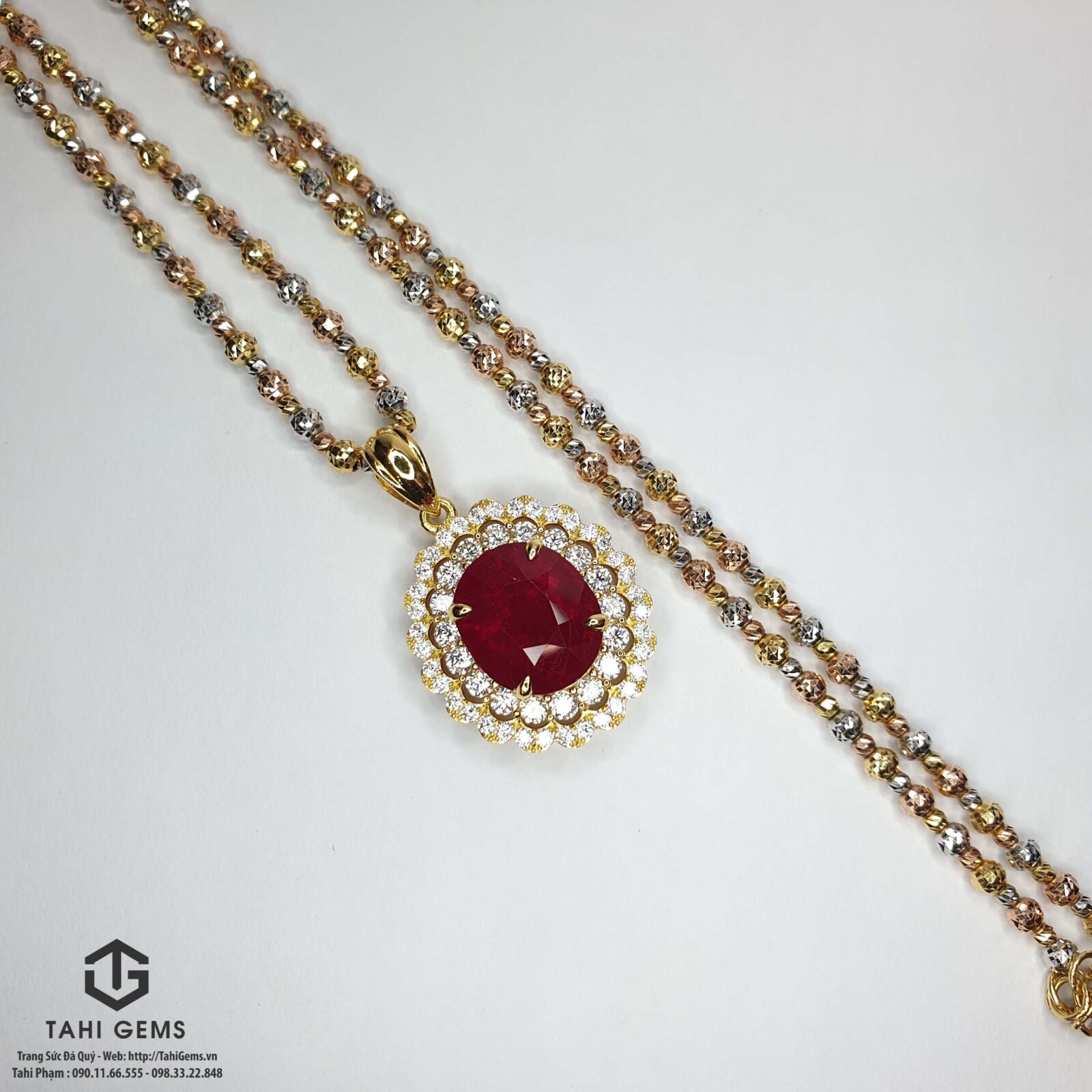 Ý nghĩa của đeo mặt dây chuyền đá ruby?