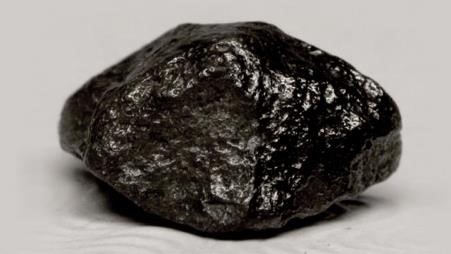 Sergio - viên kim cương đen lớn nhất thế giới